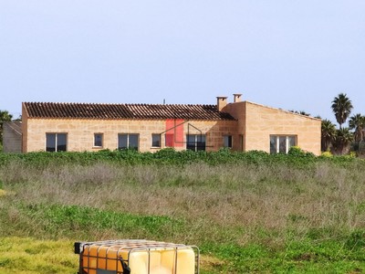 Chalet y finca rústica de obra nueva en venta en Campos