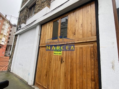 Local en venta en Cangas Del Narcea, Centro, con aseo