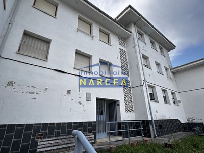 Piso en venta en Ibias, con 3 dormitorios, baño y trastero