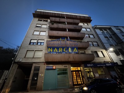 Piso en venta en Tineo, con 4 dormitorios, baño y aseo