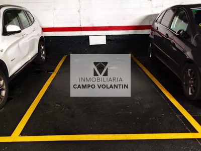 Piso en venta en Campo Volantin, con 4 dormitorios, 3 baños, plaza de garaje y trastero