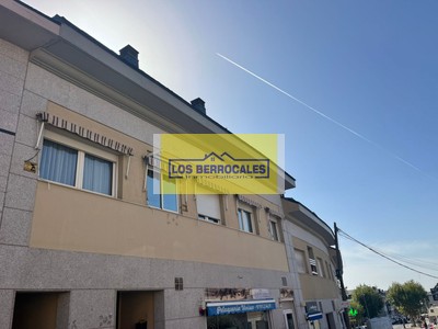 Duplex en venta en Alpedrete, con 2 dormitorios, baño y plaza de garaje