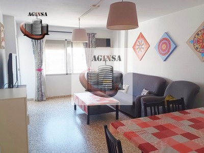 Piso en venta en Camas, con 3 dormitorios, baño y trastero