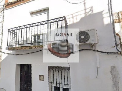 Casa en venta en Coria Del Rio, Centro, con 1 dormitorio, baño, aseo, trastero, balcón y terraza