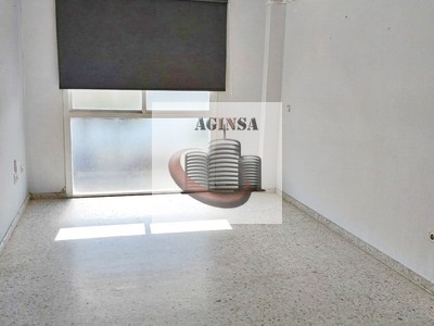 Duplex en venta en Coria Del Rio, con 2 dormitorios, 2 baños, plaza de garaje y trastero