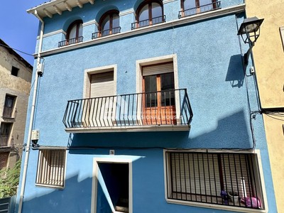 Piso en alquiler en Barbastro, con 1 dormitorio, baño y terraza