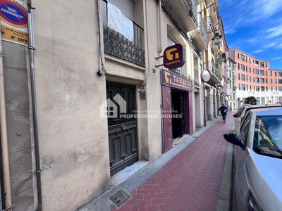 Piso en venta en Alcoy, con 5 dormitorios, 3 baños, trastero y terreno