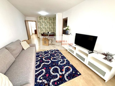 Piso en venta en Torrente, con 3 dormitorios, 2 baños, plaza de garaje y balcón