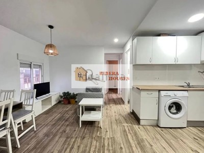 Piso en venta en Torrente, con 4 dormitorios, 2 baños y balcón