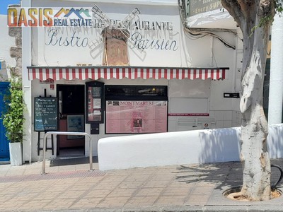 Local hostelería en venta en Puerto Del Carmen, con 2 aseos
