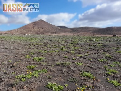 Terreno urbano en venta en Costa Teguise