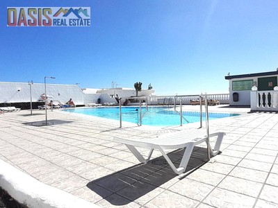 Apartamento en venta en Puerto Del Carmen, con 1 dormitorio, baño y terraza