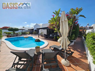 Chalet en venta en Arrecife, El Cable, con 4 dormitorios, 3 baños, trastero, 3 terrazas y terreno