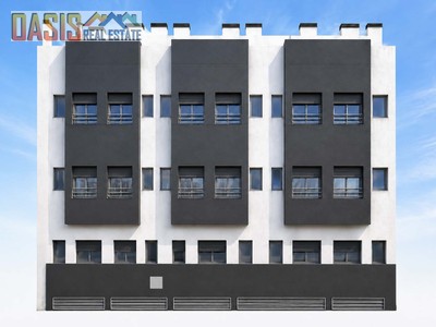 Piso de obra nueva en venta en Arrecife, con 2 dormitorios, baño, aseo, plaza de garaje y trastero