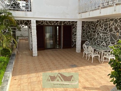 Apartamento en alquiler en Puerto De La Cruz, con 3 dormitorios, 3 baños y terraza
