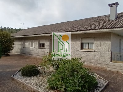 Chalet en venta en A Lama, Antas, con 5 dormitorios, 4 baños, trastero y terreno