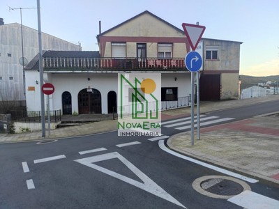 Local comercial en venta en Pontecaldelas, Pontecaldelas, con 2 baños