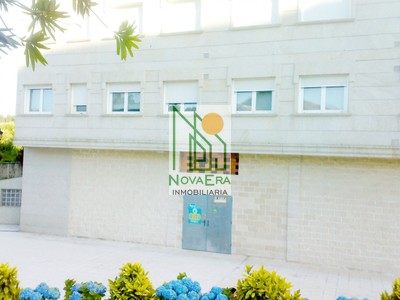 Local comercial en alquiler en Vilagarcía