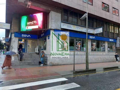 Local comercial en venta en Pontevedra, Centro Ciudad, con 2 baños