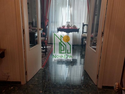 Piso en venta en Pontevedra, Centro Ciudad, con 4 dormitorios, 3 baños, plaza de garaje y trastero