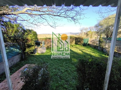 Casa en venta en Pontevedra, Cangas Del Morrazo, con 2 dormitorios, baño y terreno