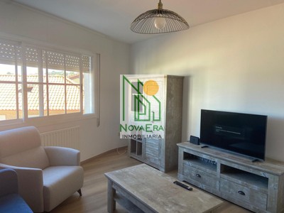Apartamento en alquiler en Cangas Del Morrazo, con 2 dormitorios, baño y plaza de garaje