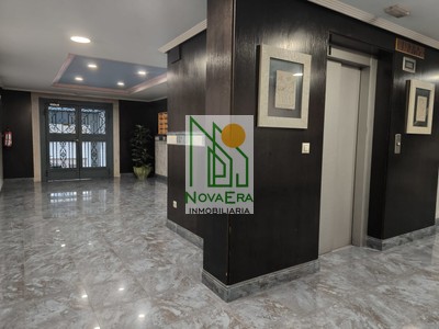 Piso en alquiler en Marin, con 3 dormitorios, 2 baños, plaza de garaje, trastero y terraza