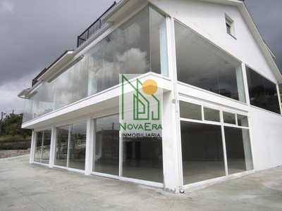 Nave comercial en alquiler en Pontecaldelas, con baño