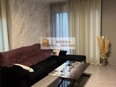 Piso en venta en Alfafar, con 2 dormitorios, baño y balcón