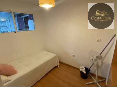 Piso en venta en La Línea De La Concepción, con 2 dormitorios y baño