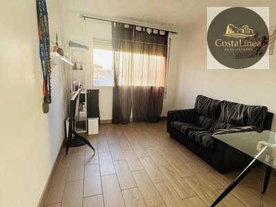 Piso en venta en La Línea De La Concepción, Calle Buenos Aires 6, con 4 dormitorios y 2 baños