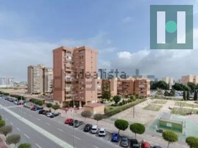 Piso en venta en Cartagena, Ensanche, con 4 dormitorios, 3 baños, plaza de garaje, balcón y terraza