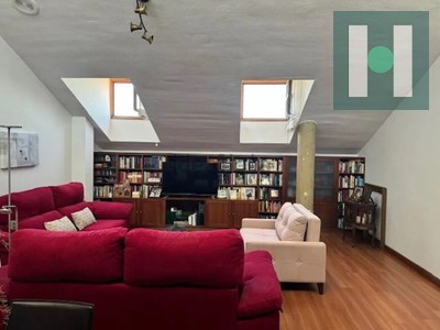 Piso en venta en Murcia, Murcia Centro, con 3 dormitorios, 2 baños y plaza de garaje