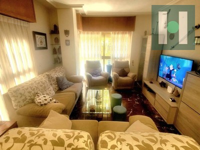 Piso en venta en Cartagena, Paseo, con 4 dormitorios, 2 baños, plaza de garaje y trastero