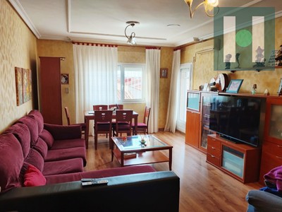 Piso en venta en Torre Pacheco, Centro, con 3 dormitorios, 2 baños, plaza de garaje, trastero, balcón y terraza