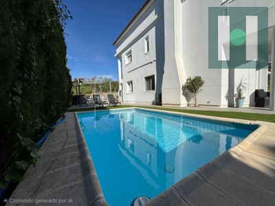 Chalet en venta en Molina De Segura, Altorreal, con 3 dormitorios, 3 baños, plaza de garaje, trastero, balcón, terraza y terreno