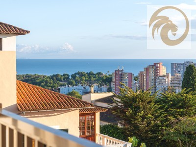 Ático duplex en venta en Palma, La Bonanova, con 2 dormitorios, 2 baños, plaza de garaje, 2 balcones y 2 terrazas