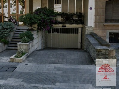 Garaje en venta en Bilbao