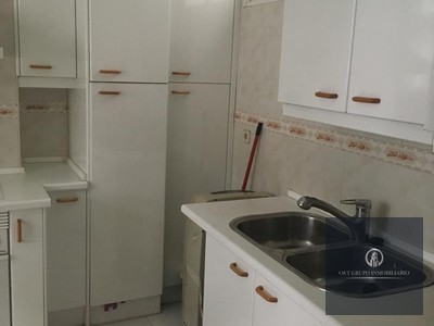 Piso en alquiler en Madrid, Zurbano, con 2 dormitorios y baño