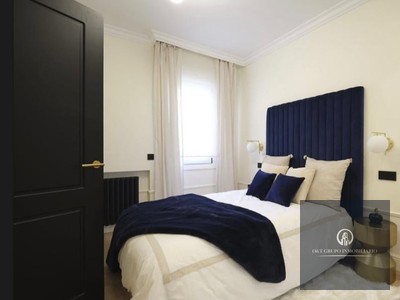 Piso en venta en Madrid, con 3 dormitorios, 3 baños, aseo y 3 balcones