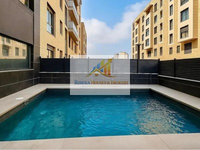 Piso en venta en Torrente, con 3 dormitorios, 2 baños, plaza de garaje, trastero y balcón