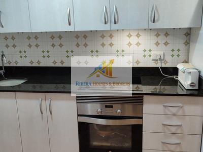 Piso en venta en Algemesí, con 4 dormitorios, 2 baños, balcón y terraza