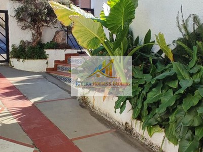 Adosado en venta en Turis, con 4 dormitorios, 2 baños, plaza de garaje y terraza