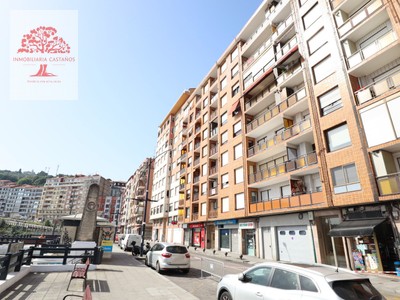 Local comercial en venta en Bermeo, con baño