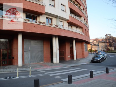 Garaje en venta en Bilbao