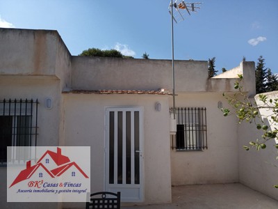 Adosado en alquiler en Cartagena, Pozo Estrecho, con 1 dormitorio, baño y plaza de garaje