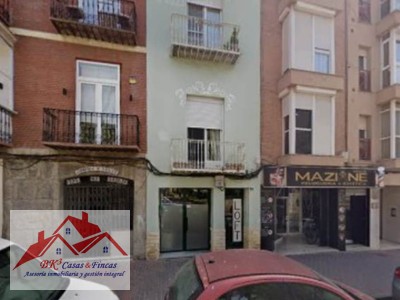 Apartamento en alquiler en Cartagena - Centro, con 1 dormitorio, baño y 10 terrazas