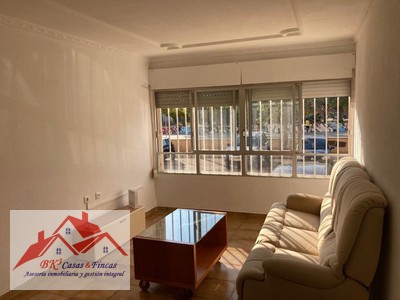 Piso en alquiler en Cartagena - Zona Cenit Ensanche, con 3 dormitorios y baño