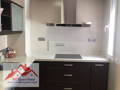 Piso en alquiler en Cartagena, Cartagena - Estación, con 3 dormitorios y baño