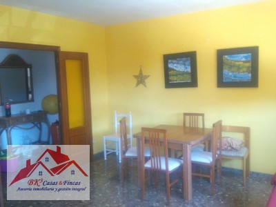 Piso en alquiler en Cartagena, San Ginés - Estación, con 4 dormitorios, baño, aseo y balcón